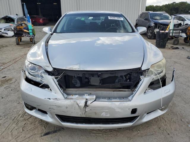 Photo 5 from auction – 2010 LEXUS LS 460L with VIN JTHGL5EF0A5038105