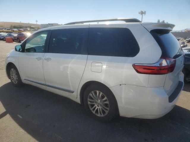 Photo 2 from auction – 2017 TOYOTA SIENNA XLE with VIN 5TDYZ3DC5HS897307