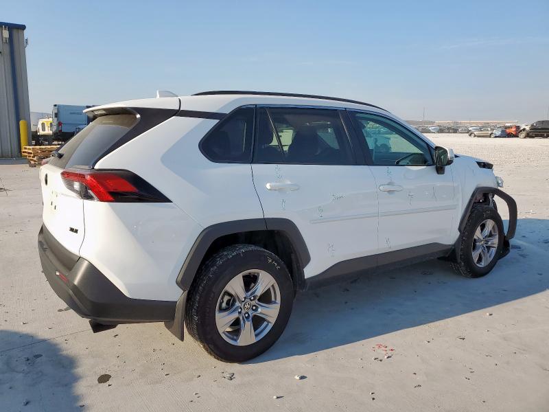 Photo 3 from auction – 2024 TOYOTA RAV4 XLE with VIN 2T3W1RFV4RW362386