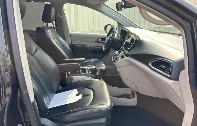 Photo 5 from auction – 2017 CHRYSLER PACIFICA T with VIN 2C4RC1BG0HR559483