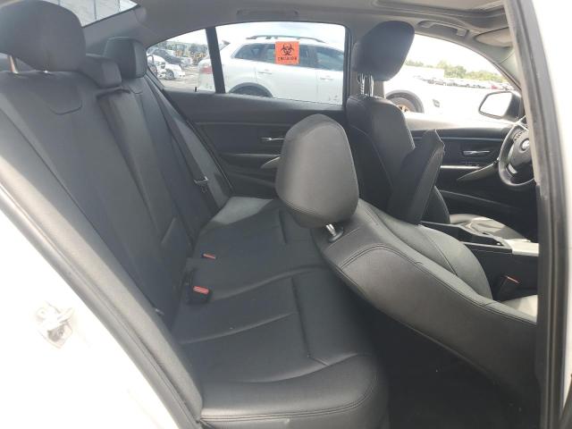Photo 10 from auction – 2017 BMW 320 I with VIN WBA8E1G56HNU13628