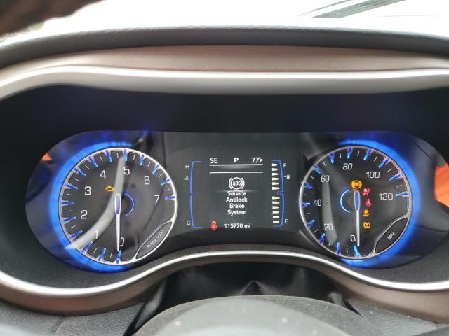 Photo 9 from auction – 2018 CHRYSLER PACIFICA T with VIN 2C4RC1BGXJR153927