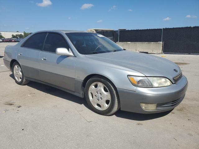 Photo 4 from auction – 2000 LEXUS ES 300 with VIN JT8BF28G5Y5100547