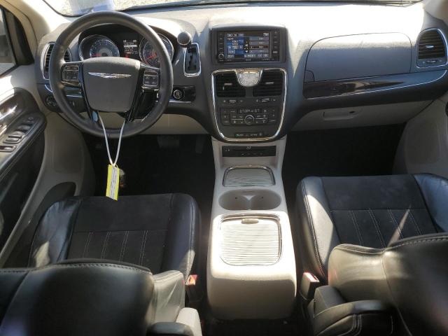 Photo 8 from auction – 2015 CHRYSLER TOWN & COU with VIN 2C4RC1JG3FR714977