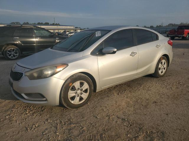 KIA FORTE LX 2015 with VIN KNAFK4A66F5304683 - Photo from auction