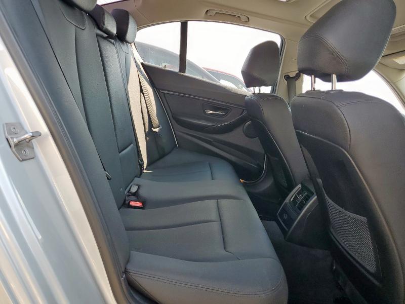 Photo 10 from auction – 2015 BMW 320 I with VIN WBA3B1C50FK140984