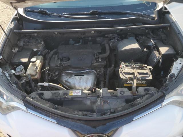 Photo 11 from auction – 2017 TOYOTA RAV4 XLE with VIN JTMRFREVXHJ107769