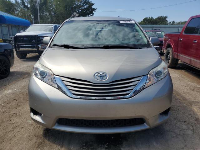 Photo 5 from auction – 2017 TOYOTA SIENNA LE with VIN 5TDKZ3DC1HS886861