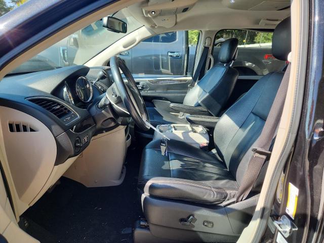 Photo 7 from auction – 2015 CHRYSLER TOWN & COU with VIN 2C4RC1BG6FR565513