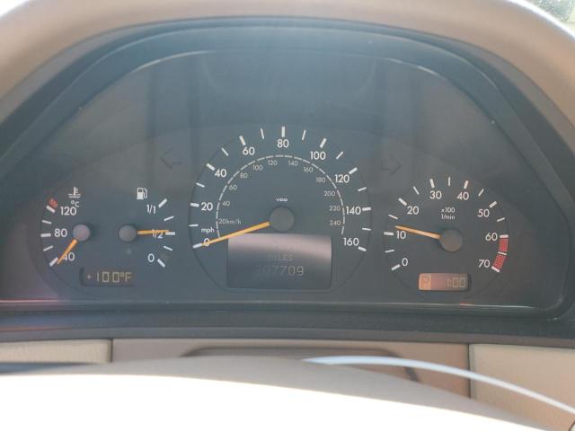 Photo 9 from auction – 2001 MERCEDES-BENZ E 320 with VIN WDBJF65J41B254662