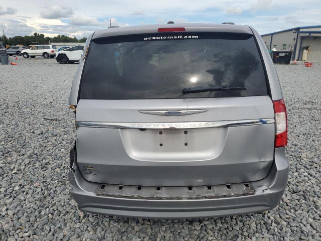 Photo 6 from auction – 2016 CHRYSLER TOWN & COU with VIN 2C4RC1BG2GR291454