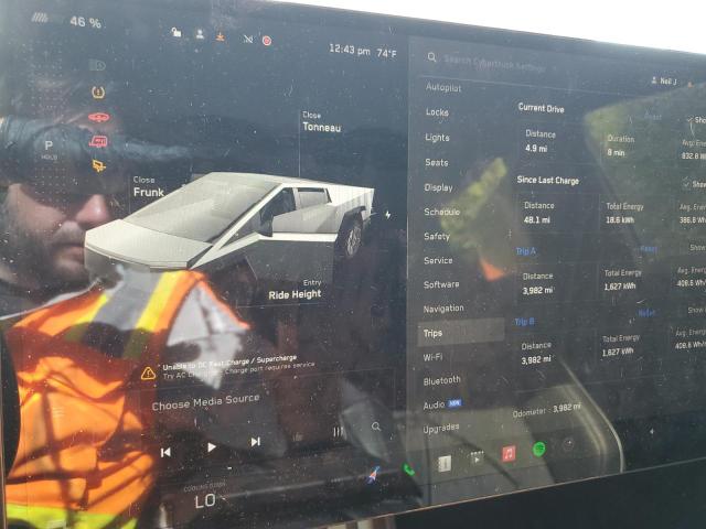 Photo 9 from auction – 2024 TESLA CYBERTRUCK with VIN 7G2CEHEE4RA036963