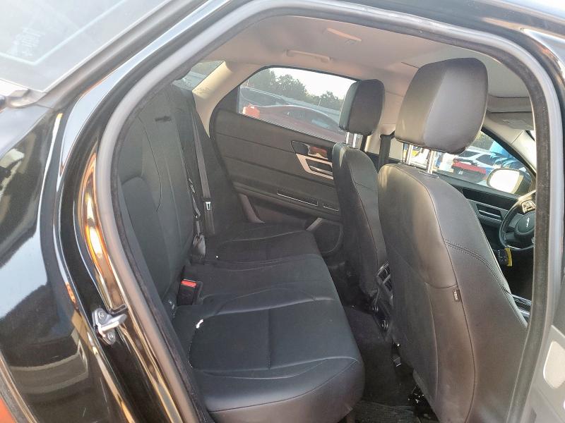 Photo 10 from auction – 2018 JAGUAR XF PREMIUM with VIN SAJBD4EV5JCY57411