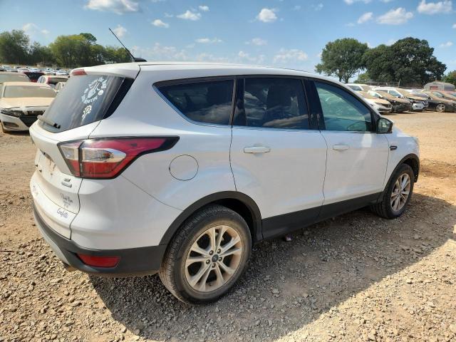 Photo 3 from auction – 2017 FORD ESCAPE SE with VIN 1FMCU0GD5HUC59254