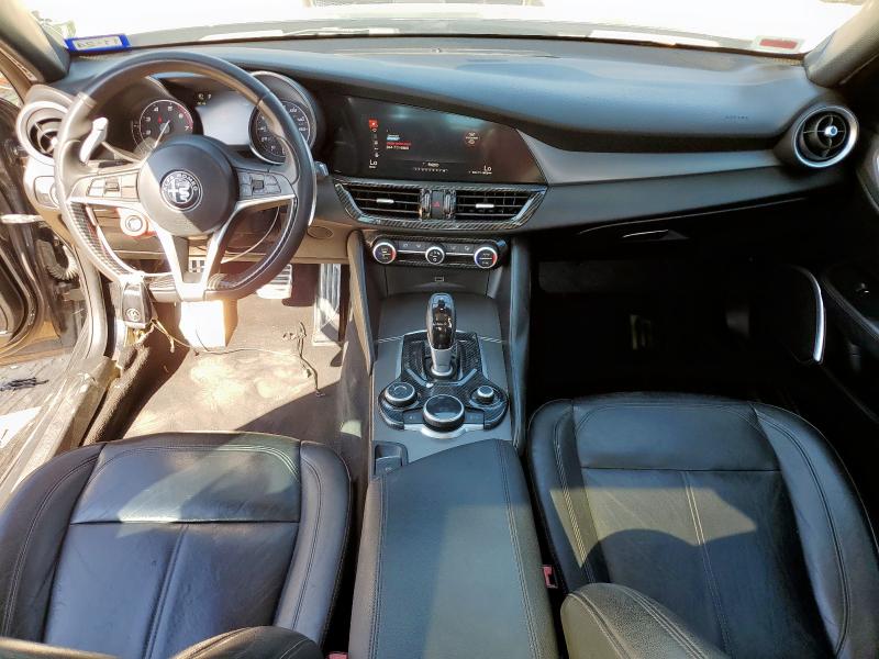Photo 8 from auction – 2017 ALFA ROMEO GIULIA with VIN ZARFAEBN6H7551927