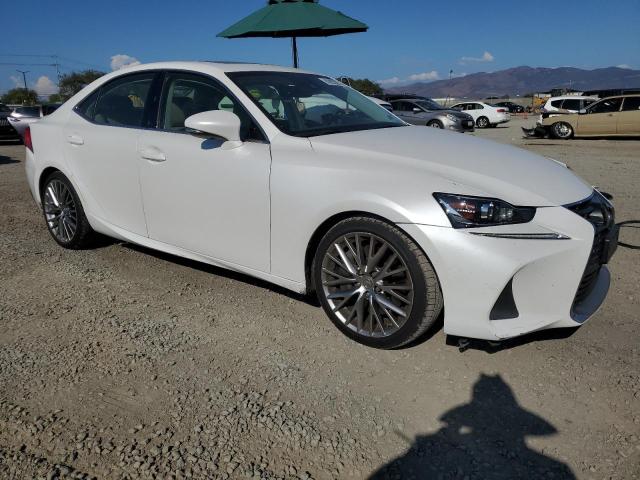 Photo 4 from auction – 2017 LEXUS IS 200T with VIN JTHBA1D22H5039757