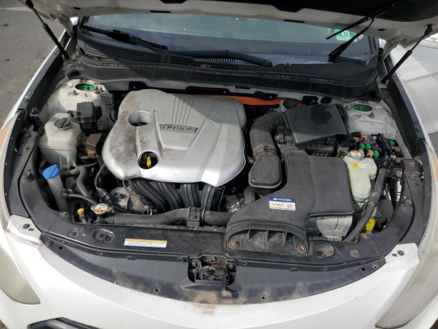 Photo 11 from auction – 2012 HYUNDAI SONATA HYB with VIN KMHEC4A42CA023828