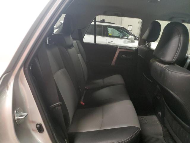 Photo 11 from auction – 2020 TOYOTA 4RUNNER SR with VIN JTEBU5JR9L5814271