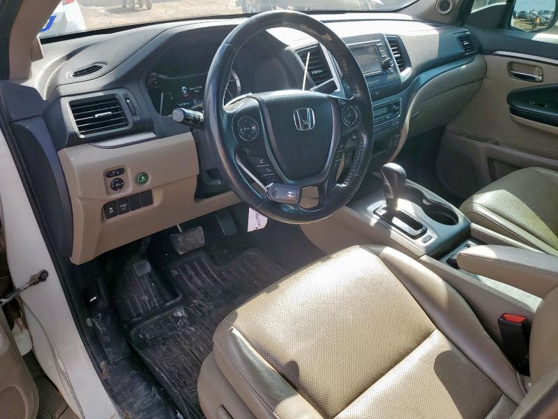 Photo 8 from auction – 2017 HONDA RIDGELINE with VIN 5FPYK3F56HB038290