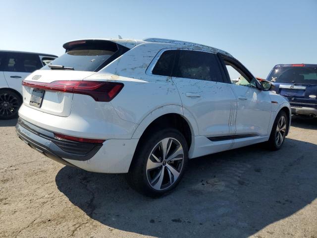 Photo 3 from auction – 2024 AUDI Q8 E-TRON with VIN WA15AAGE3RB031720