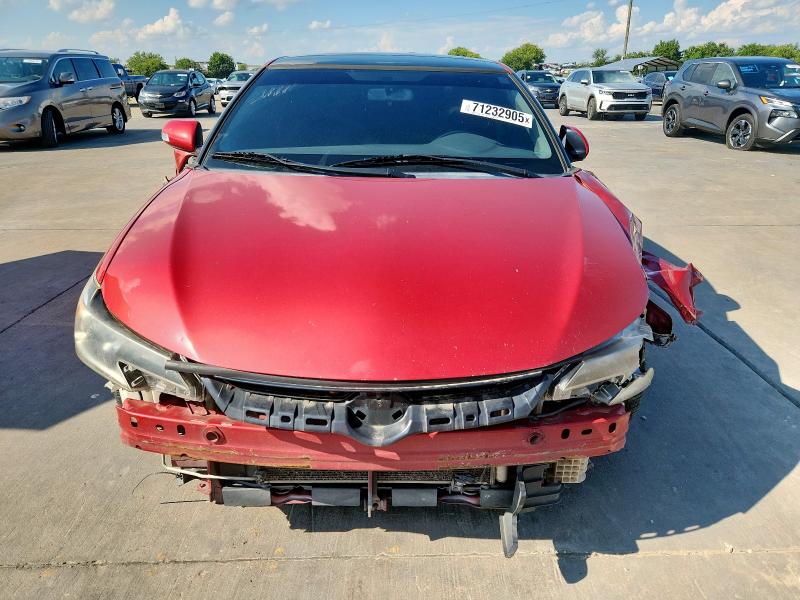 Photo 5 from auction – 2016 TOYOTA SCION TC with VIN JTKJF5C71GJ025804
