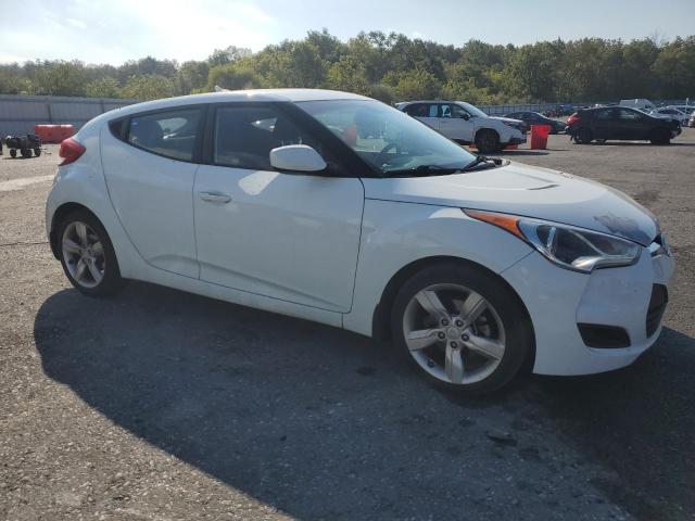 Photo 4 from auction – 2013 HYUNDAI VELOSTER with VIN KMHTC6AD7DU098009