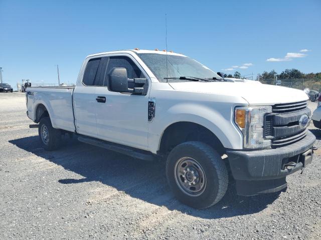 Photo 4 from auction – 2017 FORD F250 SUPER with VIN 1FT7X2B6XHEE54360