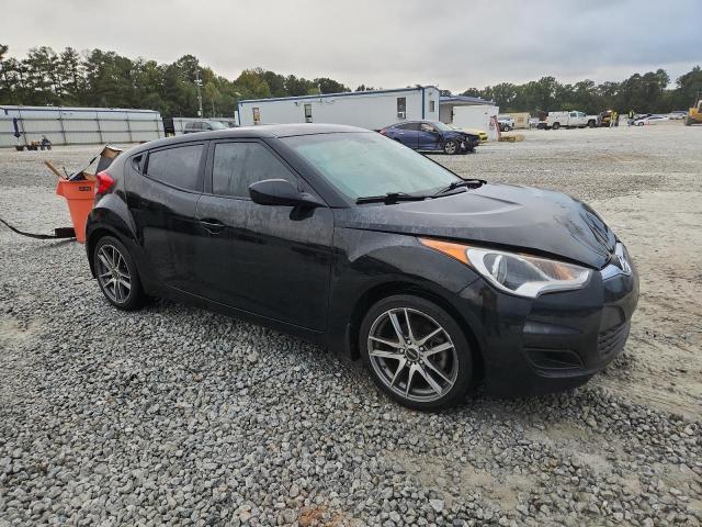 Photo 4 from auction – 2016 HYUNDAI VELOSTER with VIN KMHTC6AD6GU303095