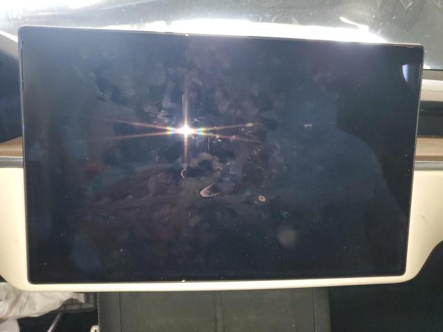 Photo 9 from auction – 2022 TESLA MODEL X with VIN 7SAXCBE59NF355931