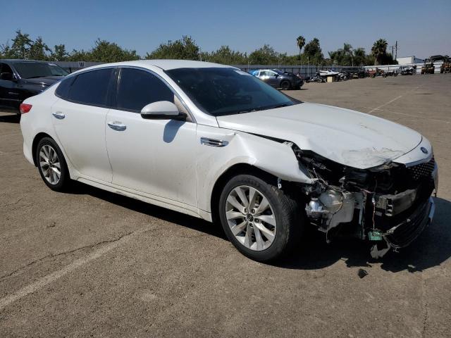 Photo 4 from auction – 2017 KIA OPTIMA EX with VIN 5XXGU4L35HG134853