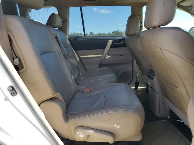 Photo 11 from auction – 2013 TOYOTA HIGHLANDER with VIN 5TDZK3EH5DS134166