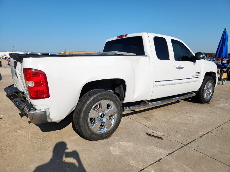 Photo 3 from auction – 2011 CHEVROLET SILVERADO with VIN 1GCRCSE07BZ121643