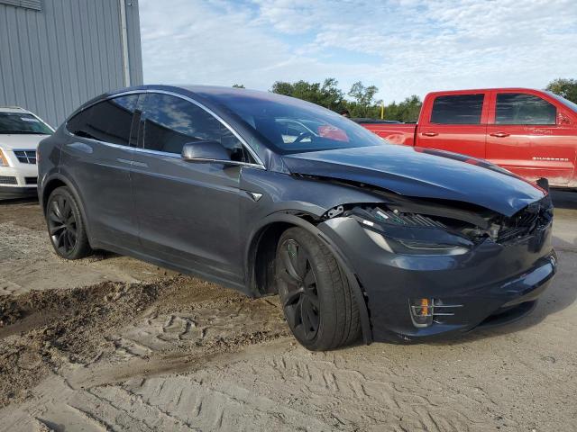 Photo 4 from auction – 2018 TESLA MODEL X with VIN 5YJXCAE27JF096685