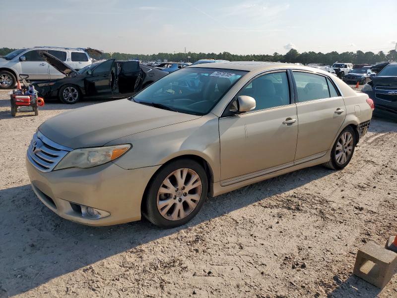 TOYOTA AVALON BAS 2011 مع رقم تعريف المركبة 4T1BK3DBXBU371304 - صورة من المزاد