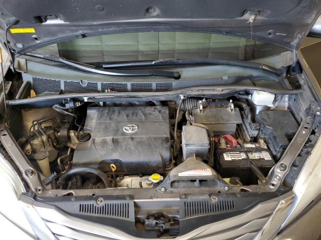 Photo 12 from auction – 2011 TOYOTA SIENNA XLE with VIN 5TDYK3DC4BS067297