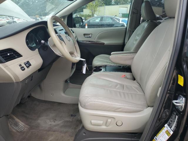 Photo 7 from auction – 2011 TOYOTA SIENNA XLE with VIN 5TDYK3DC2BS136472