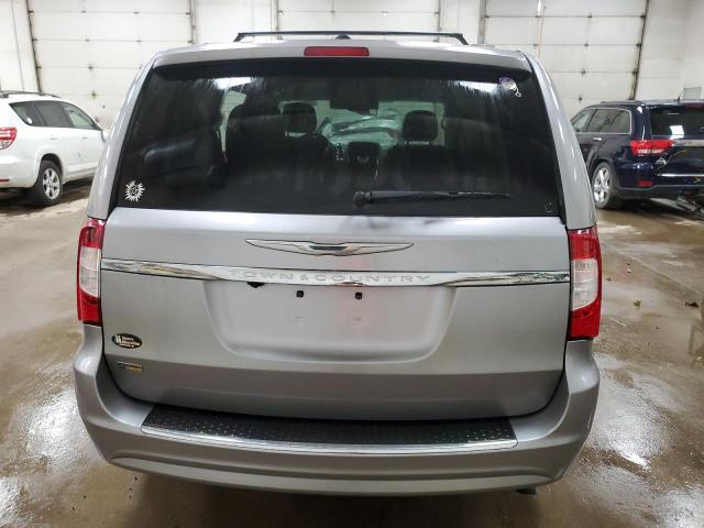Photo 6 from auction – 2016 CHRYSLER TOWN & COU with VIN 2C4RC1BG9GR157654