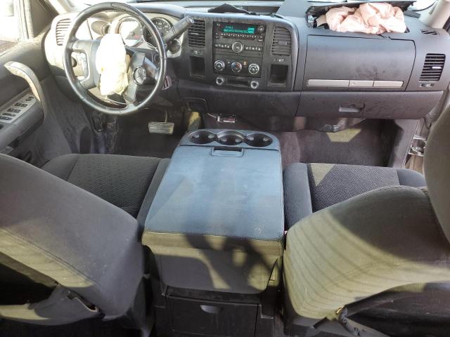 Photo 8 from auction – 2007 GMC SIERRA C25 with VIN 1GTHC23K27F553775