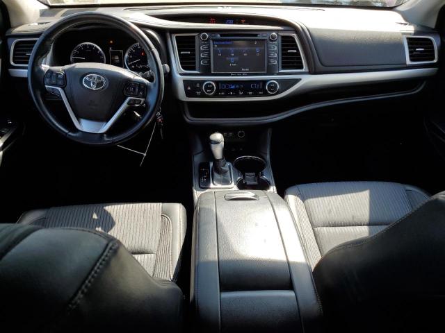 Photo 8 from auction – 2017 TOYOTA HIGHLANDER with VIN 5TDBZRFHXHS376777
