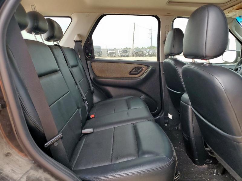 Photo 11 from auction – 2006 FORD ESCAPE LIM with VIN 1FMCU04106KB00869