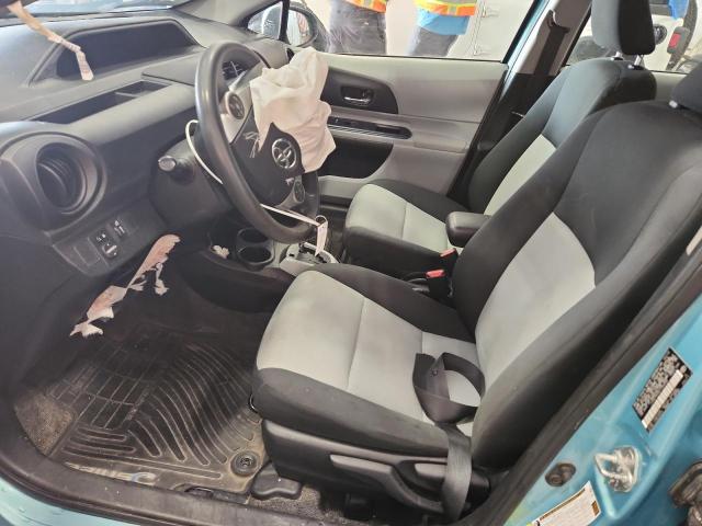 Photo 7 from auction – 2013 TOYOTA PRIUS C with VIN JTDKDTB30D1044358