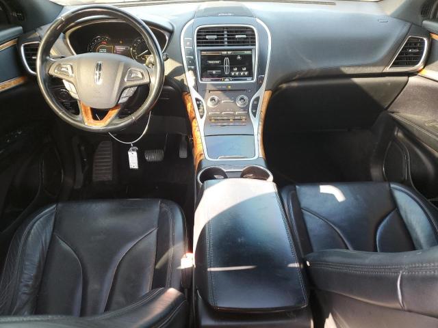 Photo 8 from auction – 2016 LINCOLN MKX RESERV with VIN 2LMTJ8LP5GBL45597