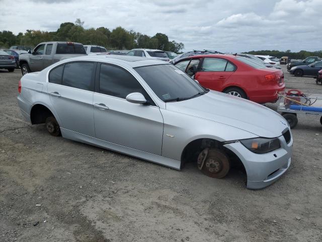 Photo 4 from auction – 2007 BMW 335 XI with VIN WBAVD53507A008079