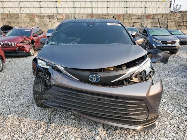 Photo 5 from auction – 2021 TOYOTA SIENNA LE with VIN 5TDKSKFC2MS019491