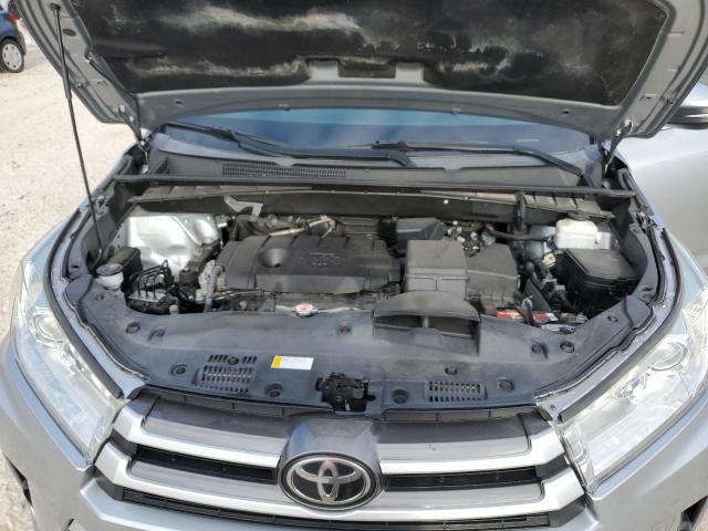 Photo 12 from auction – 2019 TOYOTA HIGHLANDER with VIN 5TDZARFH2KS053417
