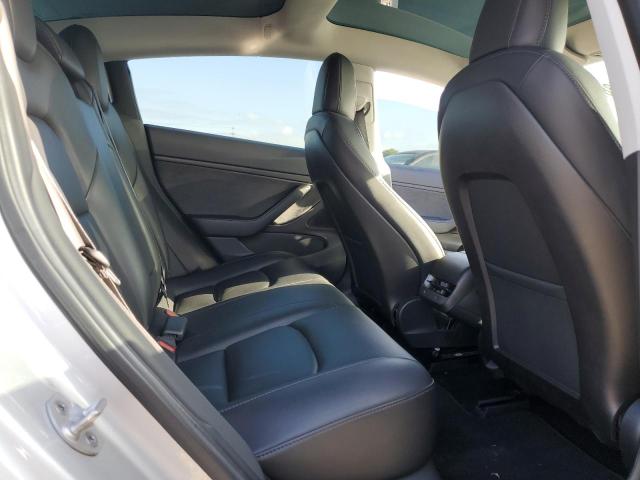 Photo 10 from auction – 2019 TESLA MODEL 3 with VIN 5YJ3E1EB5KF231026