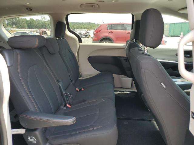 Photo 11 from auction – 2017 CHRY PACIFICA TOURING with VIN 2C4RC1DG2HR593244