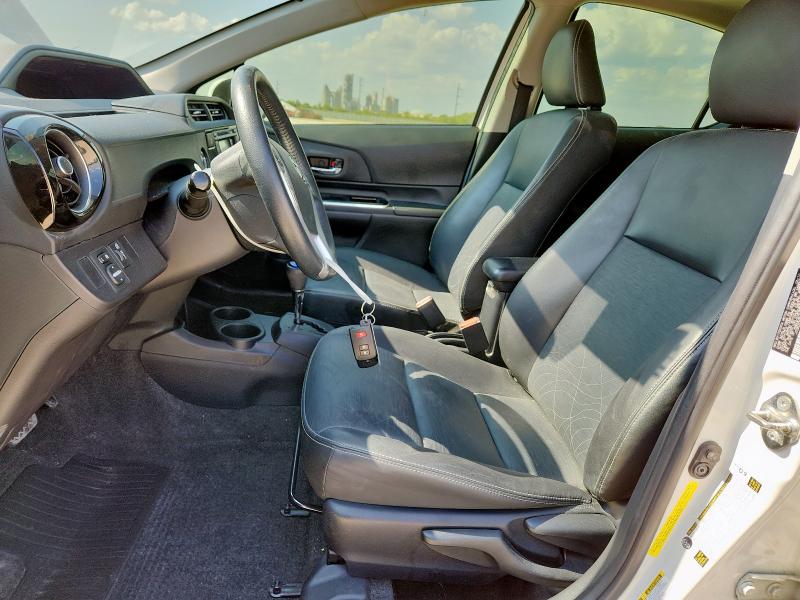 Photo 7 from auction – 2016 TOYOTA PRIUS C with VIN JTDKDTB39G1132295