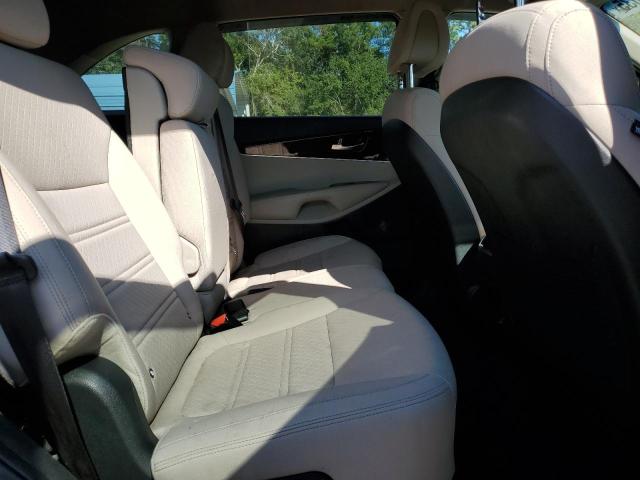 Photo 11 from auction – 2016 KIA SORENTO LX with VIN 5XYPGDA38GG024495