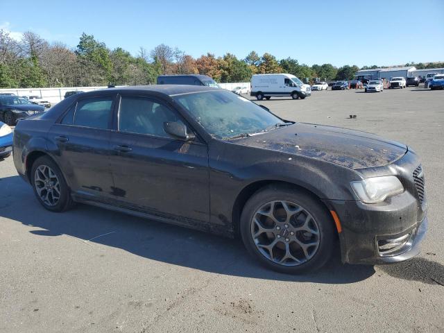 Photo 4 from auction – 2018 CHRYSLER 300 S with VIN 2C3CCAGG5JH268945